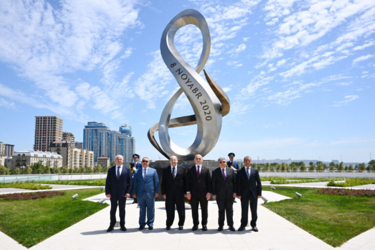 Misir Senatının sədri Zəfər parkında – FOTO