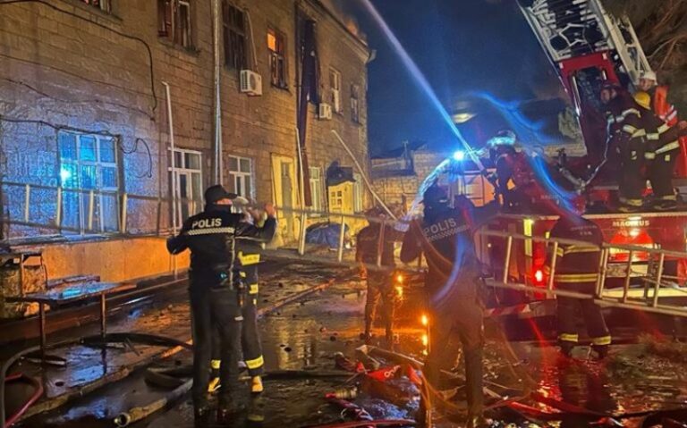 Sumqayıtda çoxmərtəbəli binadakı yanğında 17 nəfər tüstüdən zəhərlənib – SİYAHI