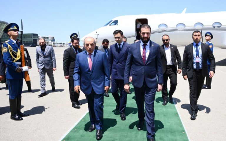 Suriya Prezidenti Azərbaycana işgüzar səfərə gəlib – YENİLƏNİB