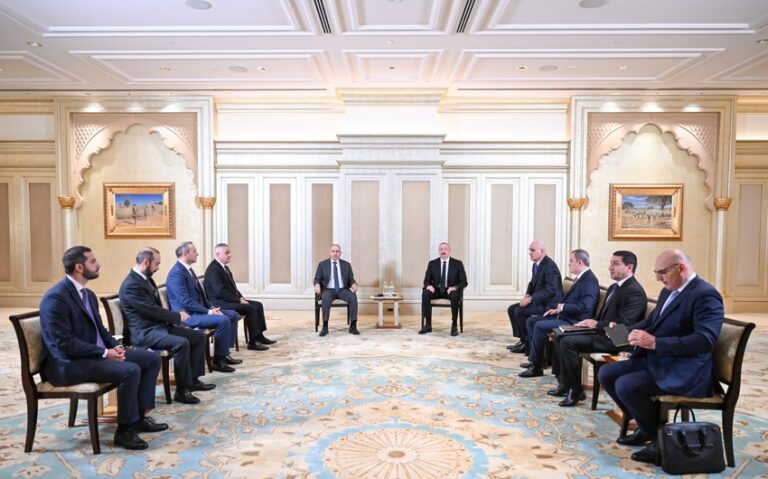 Azərbaycan və Ermənistan liderlərinin Əbu-Dabi görüşü – normallaşma üçün mühüm addım – ŞƏRH