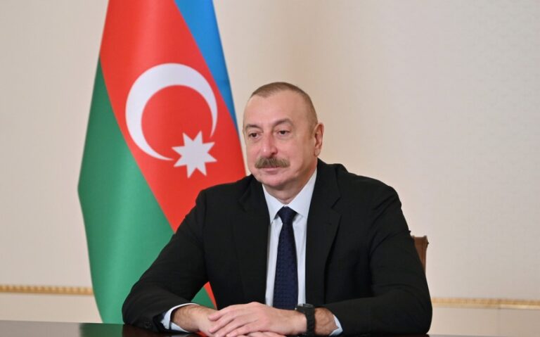 Azərbaycan Prezidenti sinqapurlu həmkarını təbrik edib