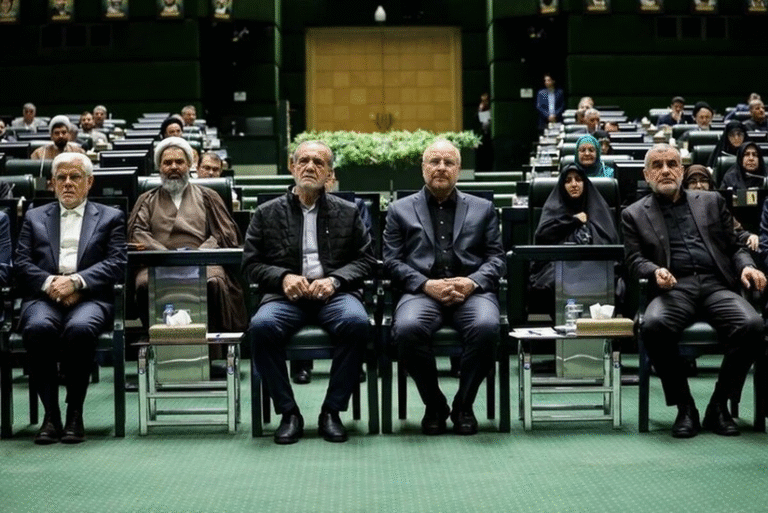 İran parlamenti qapalı toplantı keçirir