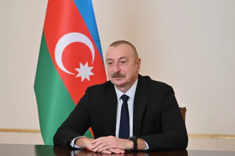 İlham Əliyev Dövlət Xidmətinin bir qrup hərbçisini təltif edib – SİYAHI