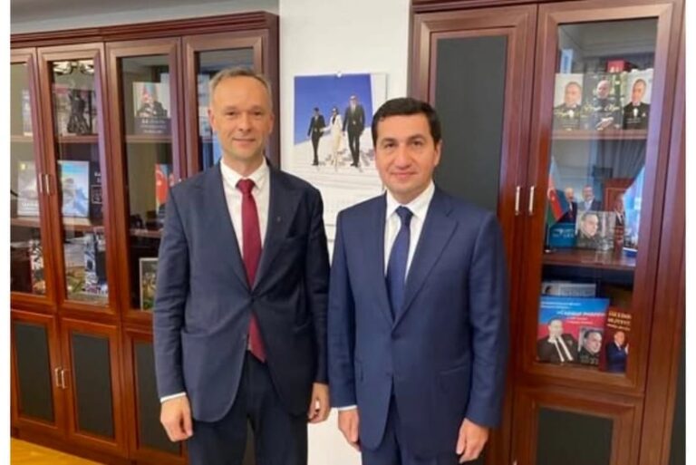 Hikmət Hacıyev Litva səfiri ilə müzakirələr apardı