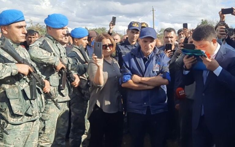 Şəhid leytenant Teymur Allahverdiyev Neftçalada dəfn olundu – FOTOLAR