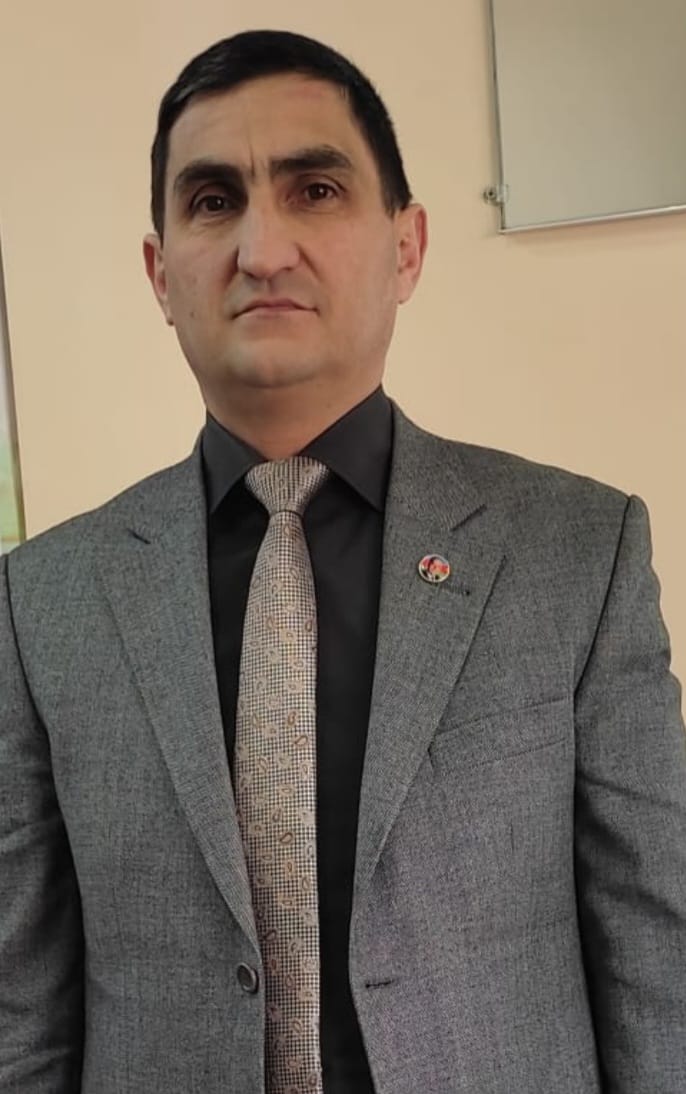 Tural Niftalıyev müəllimləri belə təbrik etdi