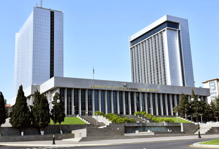 Parlamentdə büdcə müzakirələri – 4 komitə iclas keçirir 