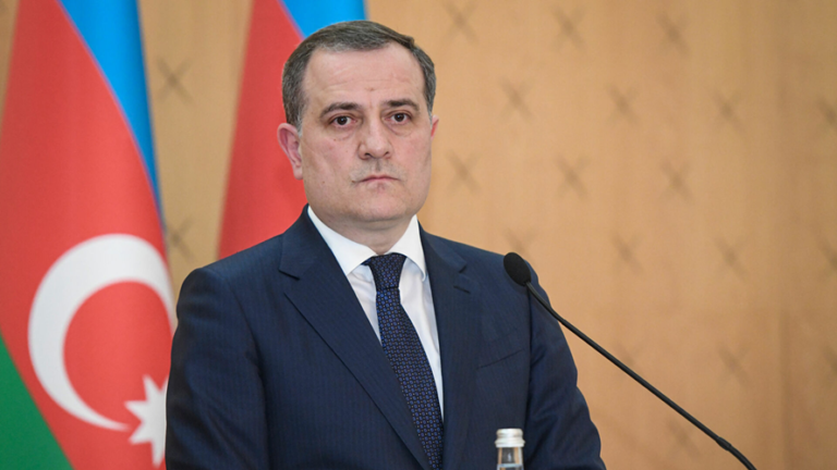 Ceyhun Bayramov Monteneqro XİN rəhbərini Ermənistanla sülh gündəliyi barədə məlumatlandırıb
