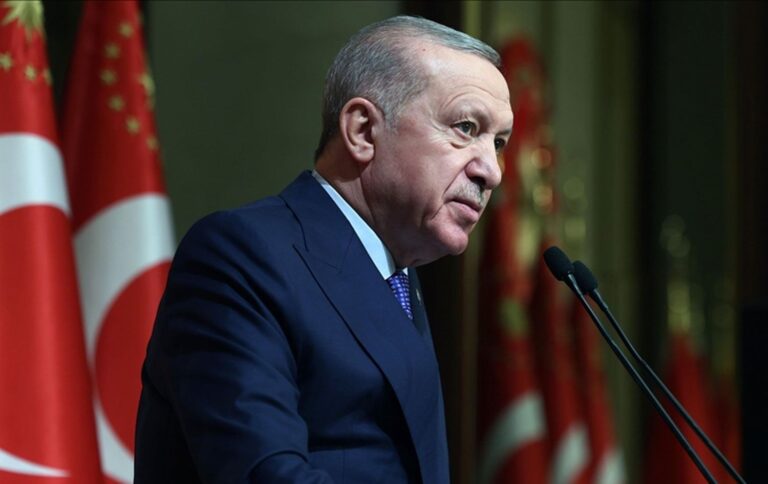 Ərdoğan Türkiyə konstitusiyasını dəyişmək istəyir