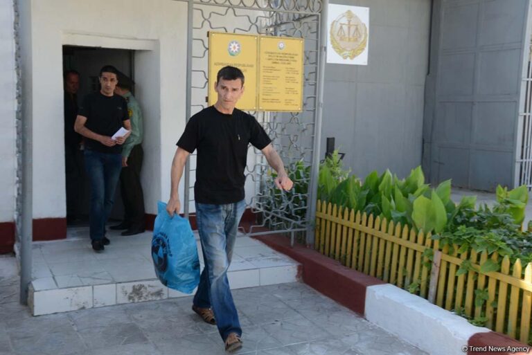 Cəzaçəkmə müəssislərində amnistiya aktının icrasına BAŞLANILDI