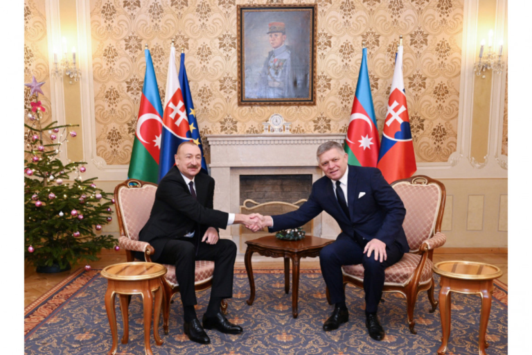 Prezident İlham Əliyevin Slovakiyanın Baş naziri ilə təkbətək görüşü olub – YENİLƏNİB
