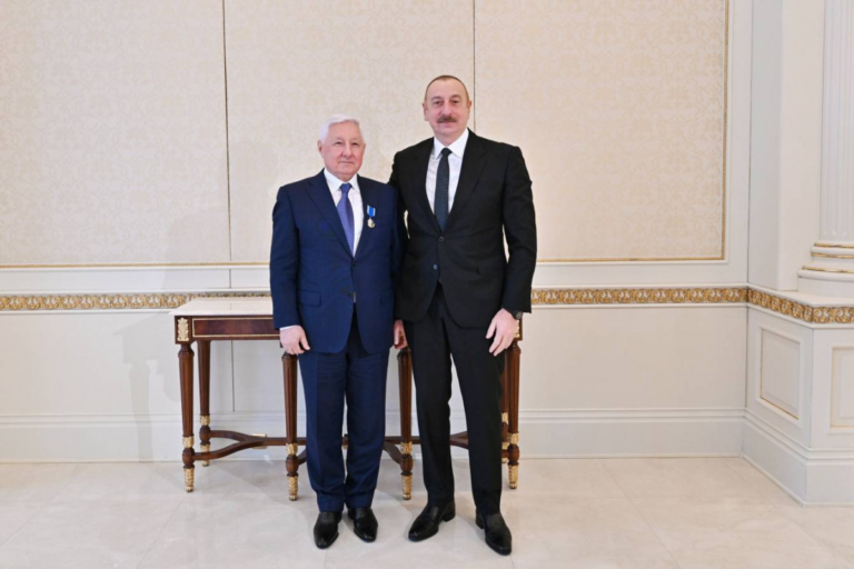 Dağıstanın rəhbəri Prezident İlham Əliyevi təbrik edib