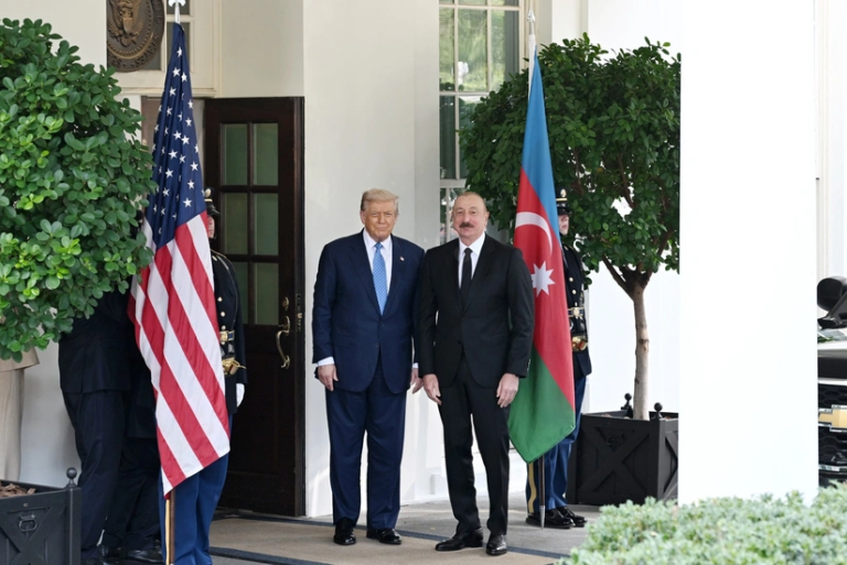 Donald Tramp İlham Əliyevə davamlı dəstəyinə görə təşəkkür edib