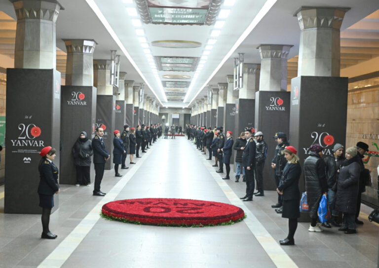 Bakı metrosunda 20 Yanvar şəhidlərinin xatirəsi anılıb