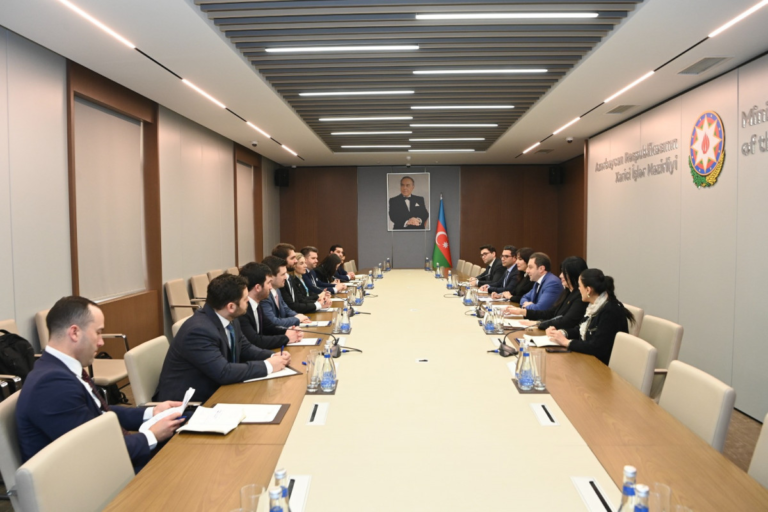 XİN rəhbərinin müavini ABŞ Konqresinin nümayəndələri ilə 907-ci düzəlişin ləğv edilməsini müzakirə edib