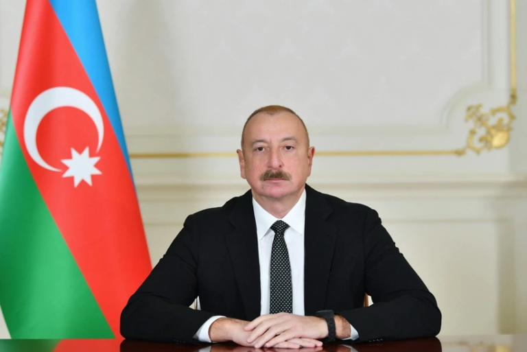 İlham Əliyev Azərbaycanın pravoslav xristian icmasını Milad bayramı münasibətilə təbrik edib