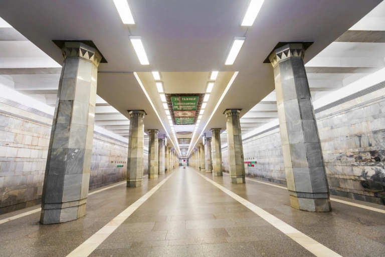 Metronun “20 Yanvar” stansiyasının platformasında bir nəfər ölüb