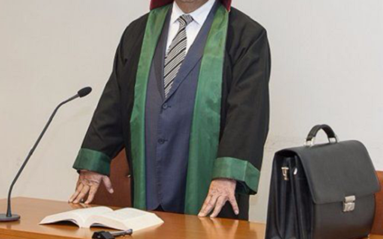 Azərbaycanda vəkillərin sayı açıqlandı
