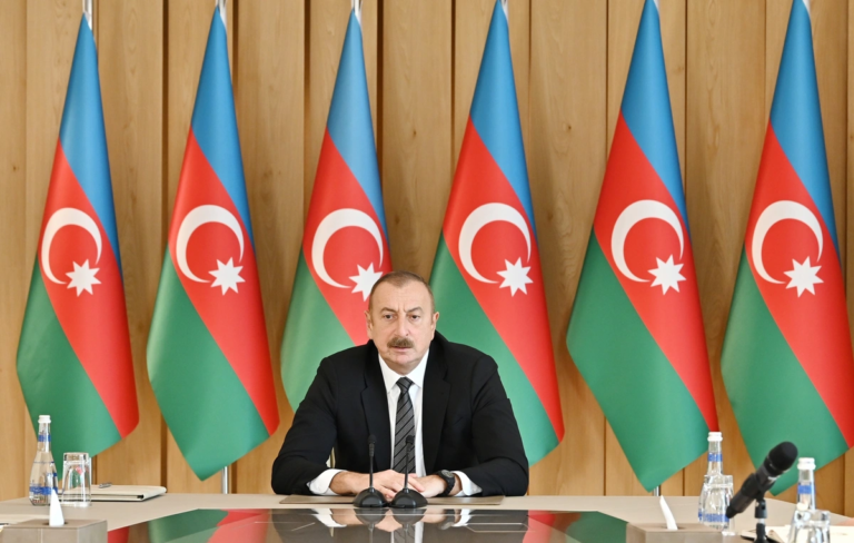 İlham Əliyev: Azərbaycan və Ermənistan sülhə təkcə kağız üzərində nail olmayıb, o realdır