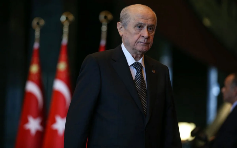 Dövlət Baxçalı: Türkiyə və ya Azərbaycan hava məkanında yolunu itirmiş raket görmək istəmirik