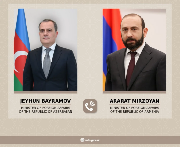 İlham Əliyev yenidənqurmadan sonra açılışı olan Dərbənddəki Azərbaycan Teatrının kollektivini təbrik edib