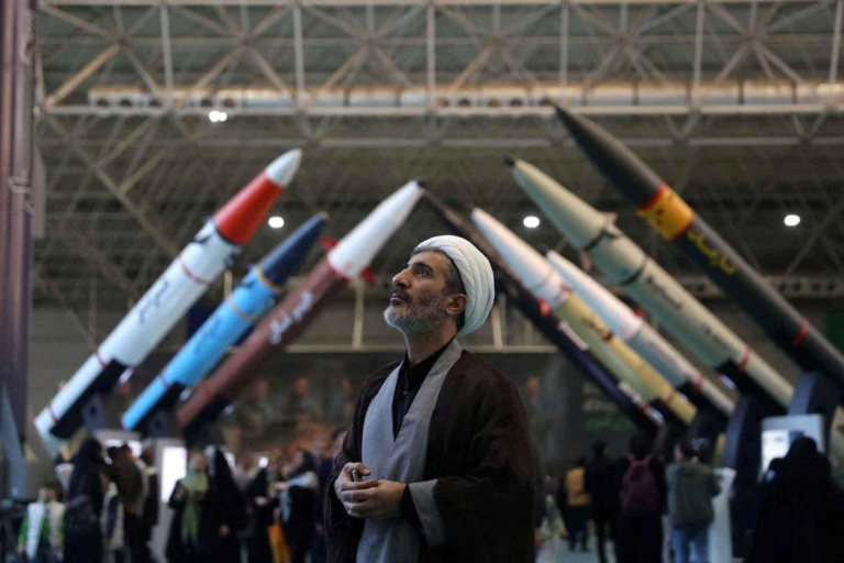 WSJ: İranın yeraltı anbarlarda minlərlə raketi var