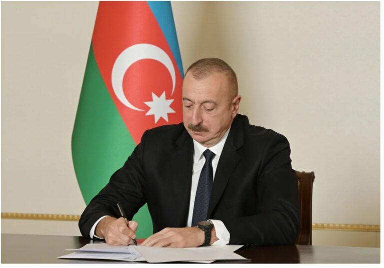 Bir qrup xalçaçı “Tərəqqi” medalı ilə təltif edilib – SƏRƏNCAM