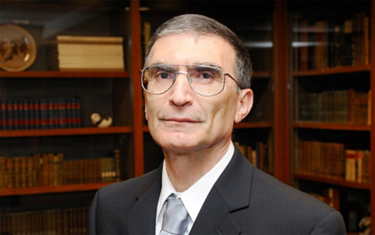 Əziz Səncər “Şöhrət” ordeni ilə təltif edilib