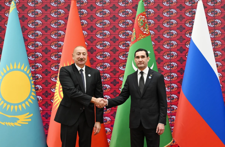 İlham Əliyev Türkmənbaşıda MDB Dövlət Başçıları Şurasının iclasında iştirak üçün “Avaza” Kompleksinə gəlib